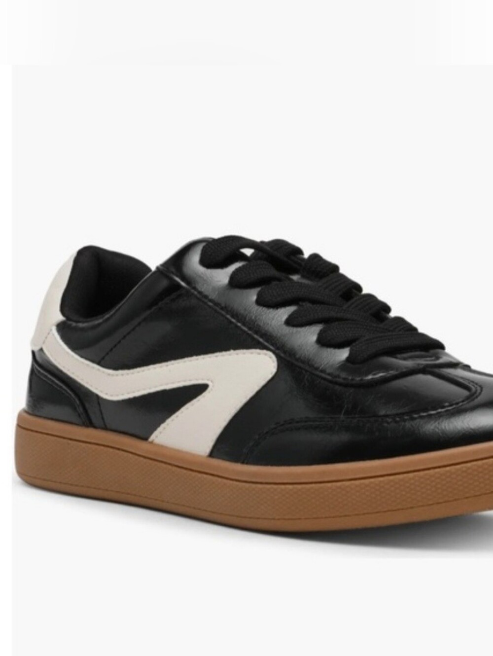 DV Dolce Vita Voyage Black White Sneakers - Size 8, Worn Once